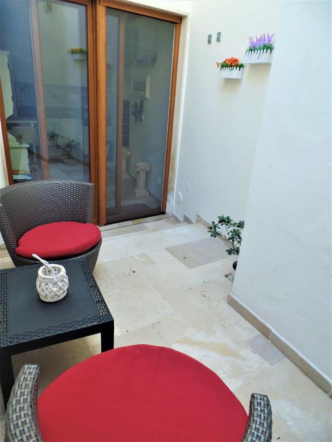 Regina Viarum Apartment, Historic City Centre Brindisi Extérieur photo